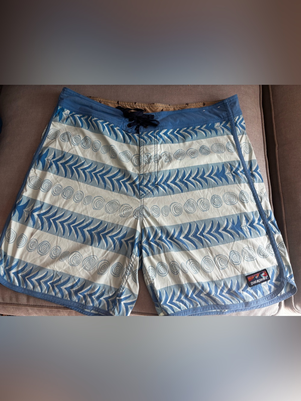 Patagonia Blue & White Patterned Men's Swim Board Shorts